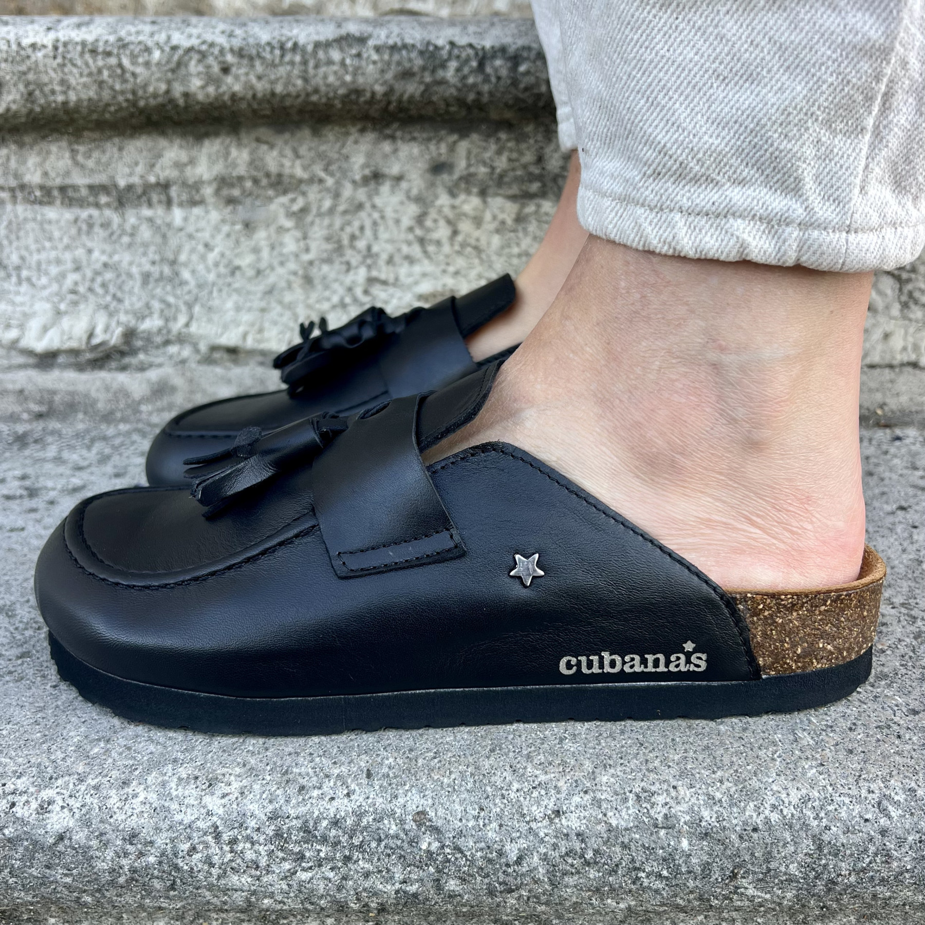 CUBANAS MULES MARIA BLACK 750 (2)