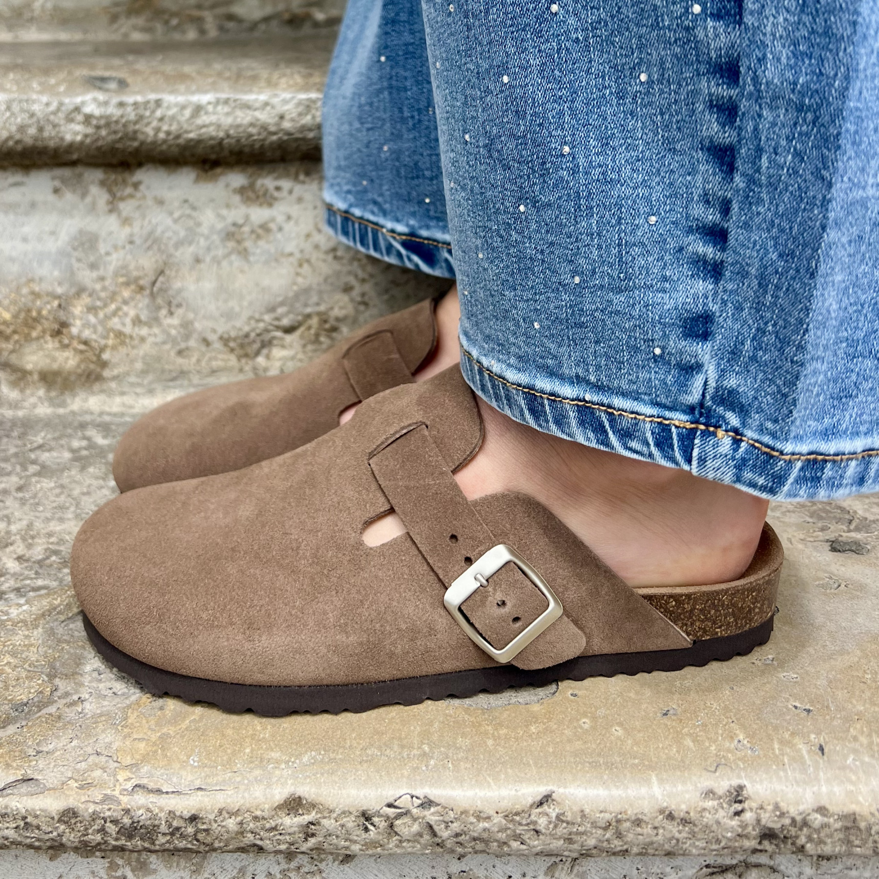 other and step  mules fiji lodo  (4)