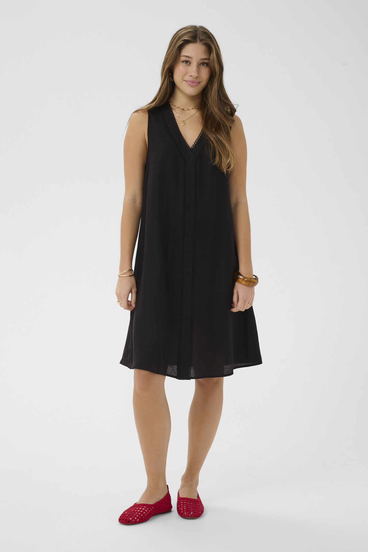 CREAM CECILIA SLEEVELESS DRESS (3)