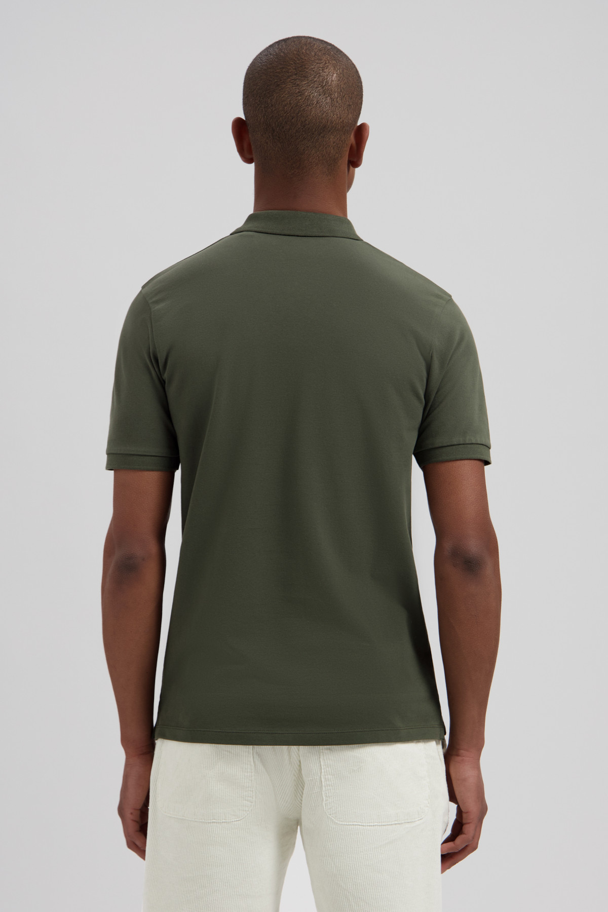 The Bowie V-Neck Polo kaki (4)