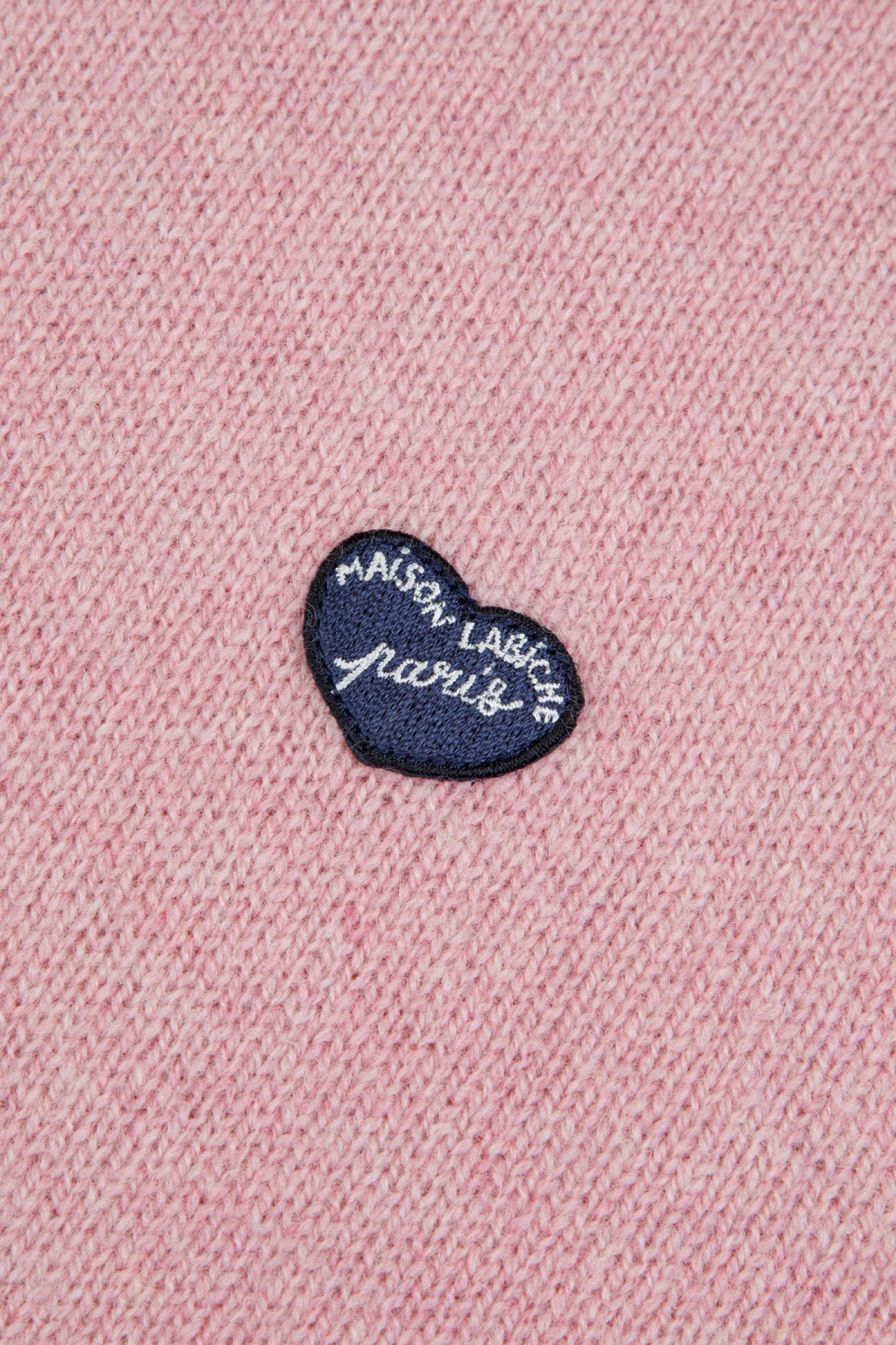 Pull Maison Labiche – Modèle Grand Cerf Patch Cœur (3)