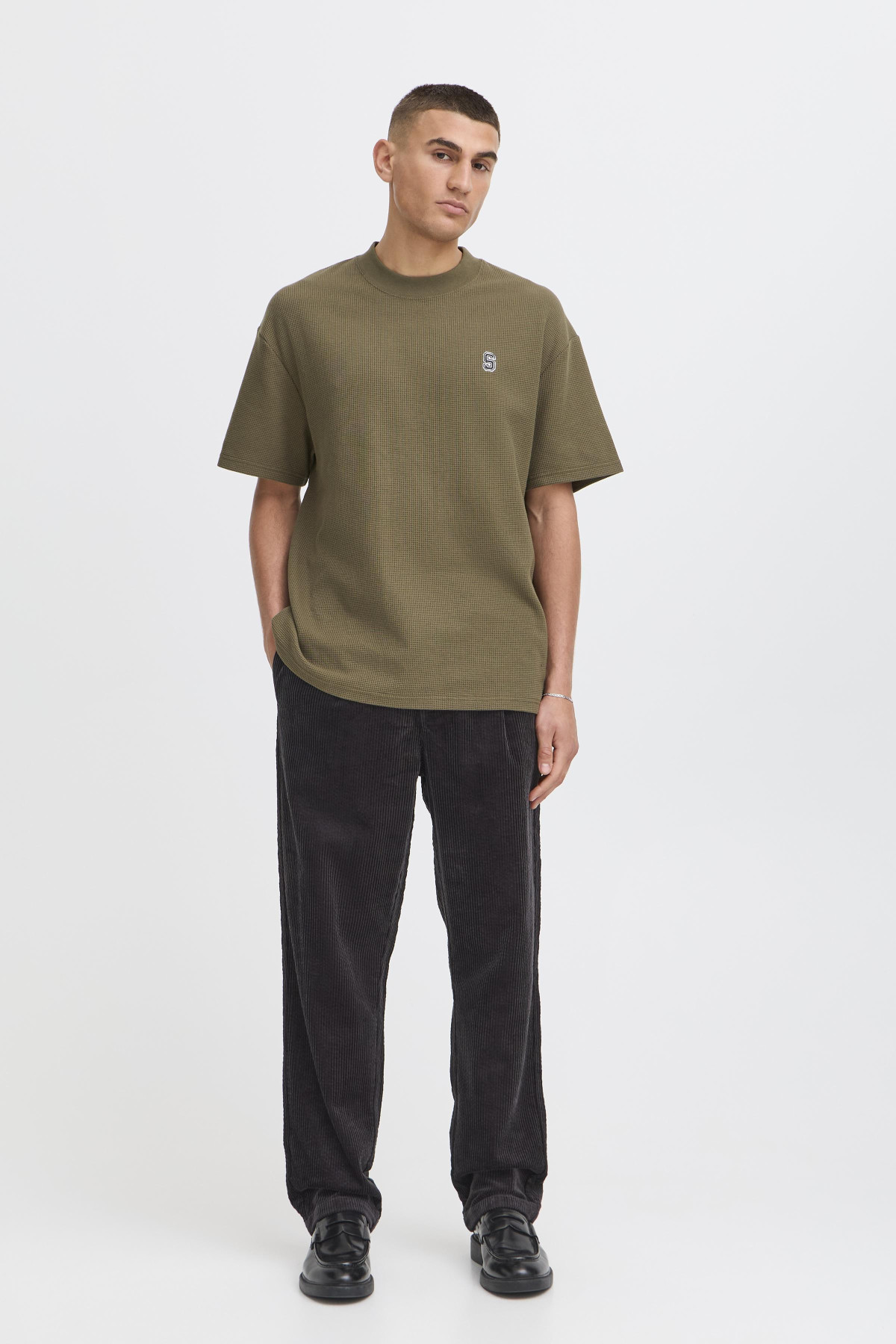 solid pantalon liam velours noir (3)