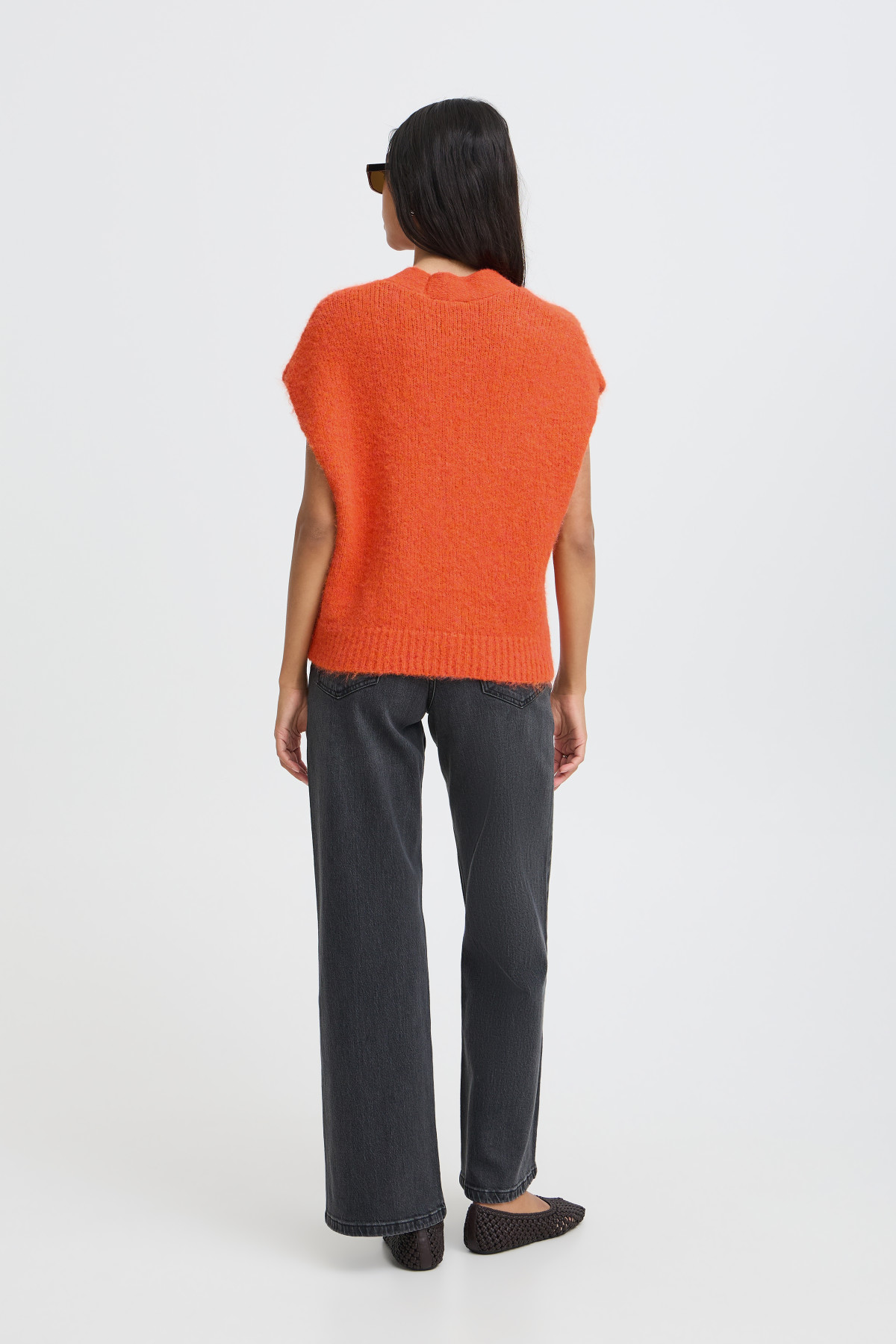 B YOUNG PULL ORANGE MILLERS 20819589 (3)