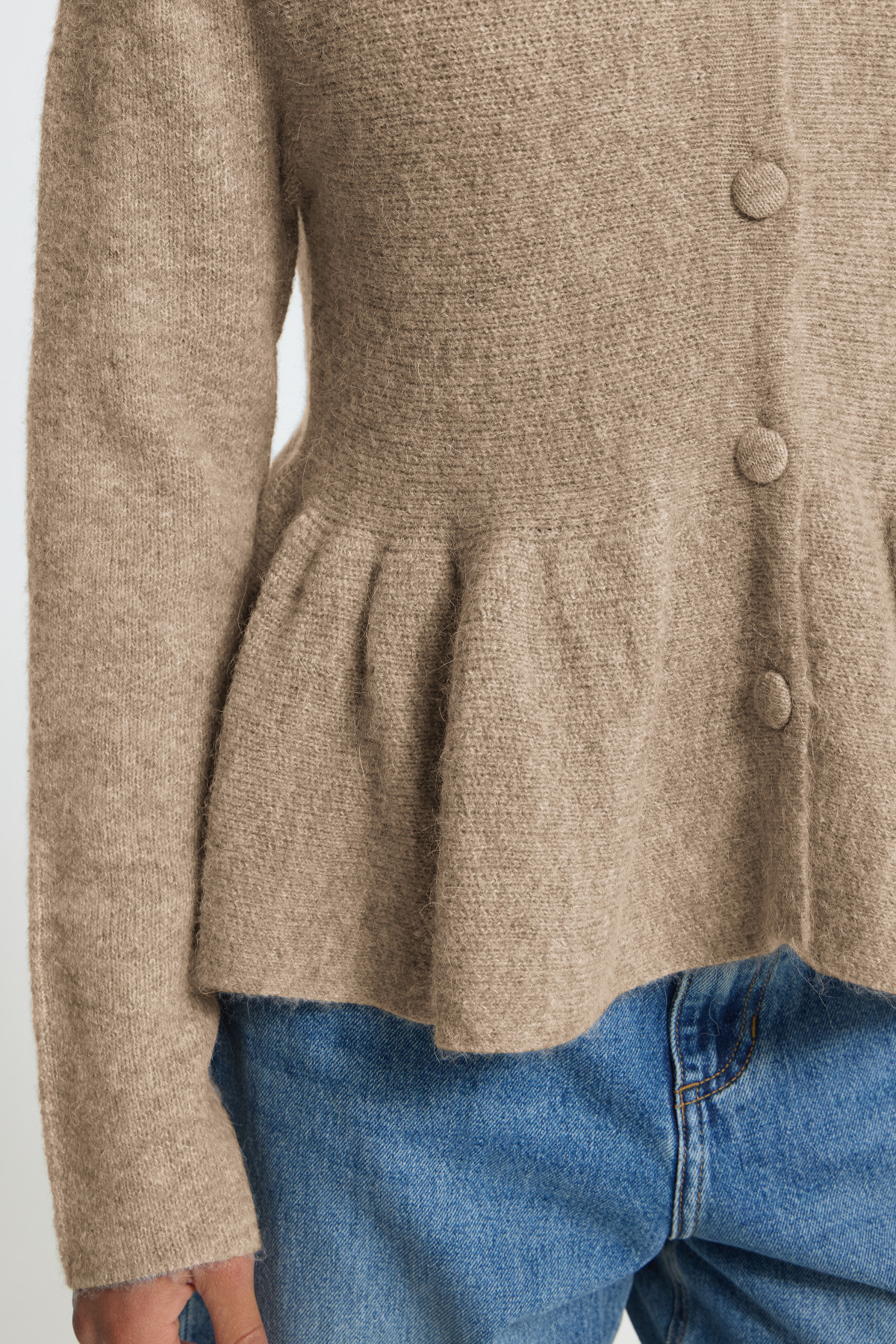 ICHI GILET KAMARA 20126221 BEIGE (5)