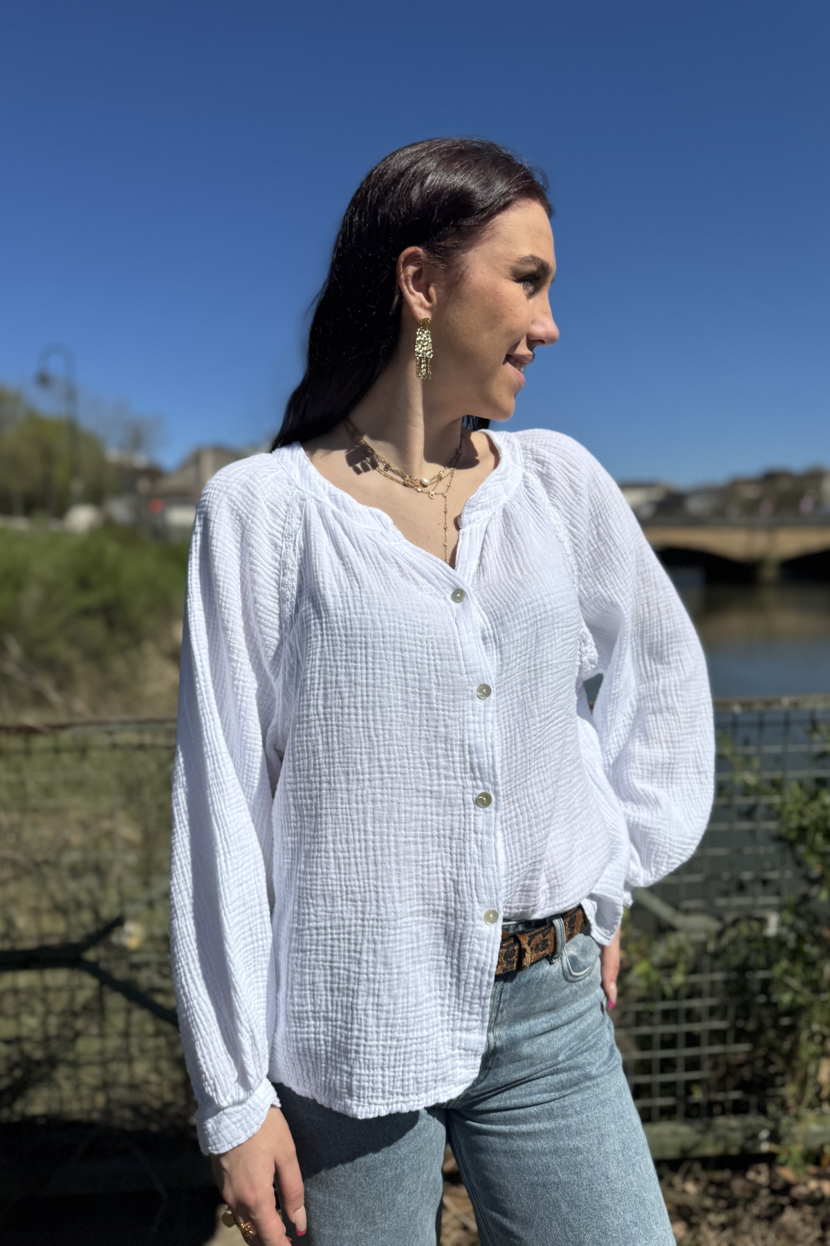 Chummy blouse gaze de coton blanc avec détails en dentelle