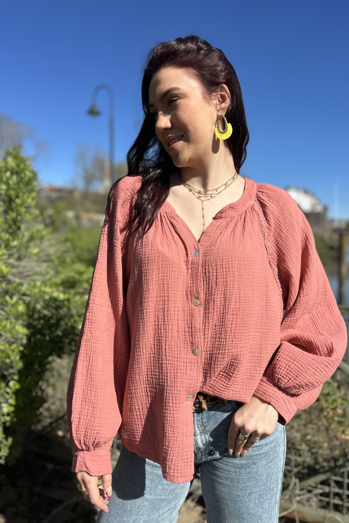 Chummy blouse gaze de coton vieux rose avec détails en dentelle