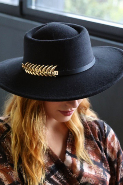 CHUMMY CHAPEAU LOUIS 828 NOIR FEUILLE OR