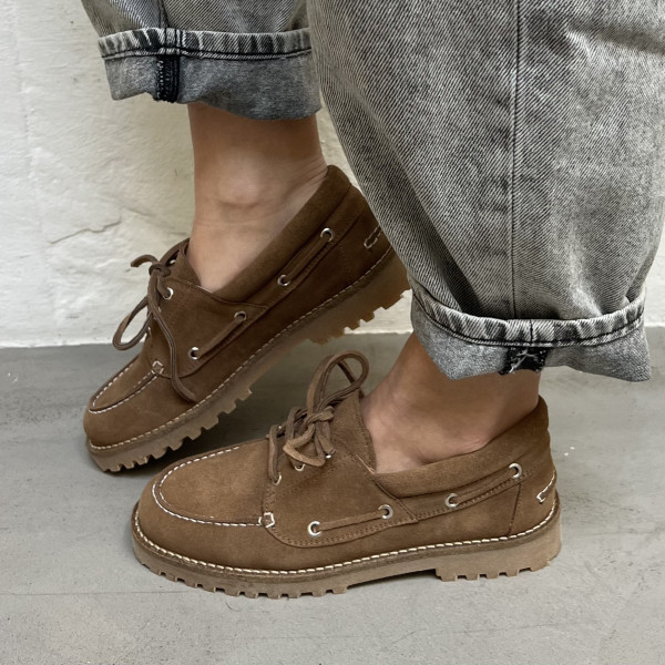 derbies pavement alvina suede taupe 