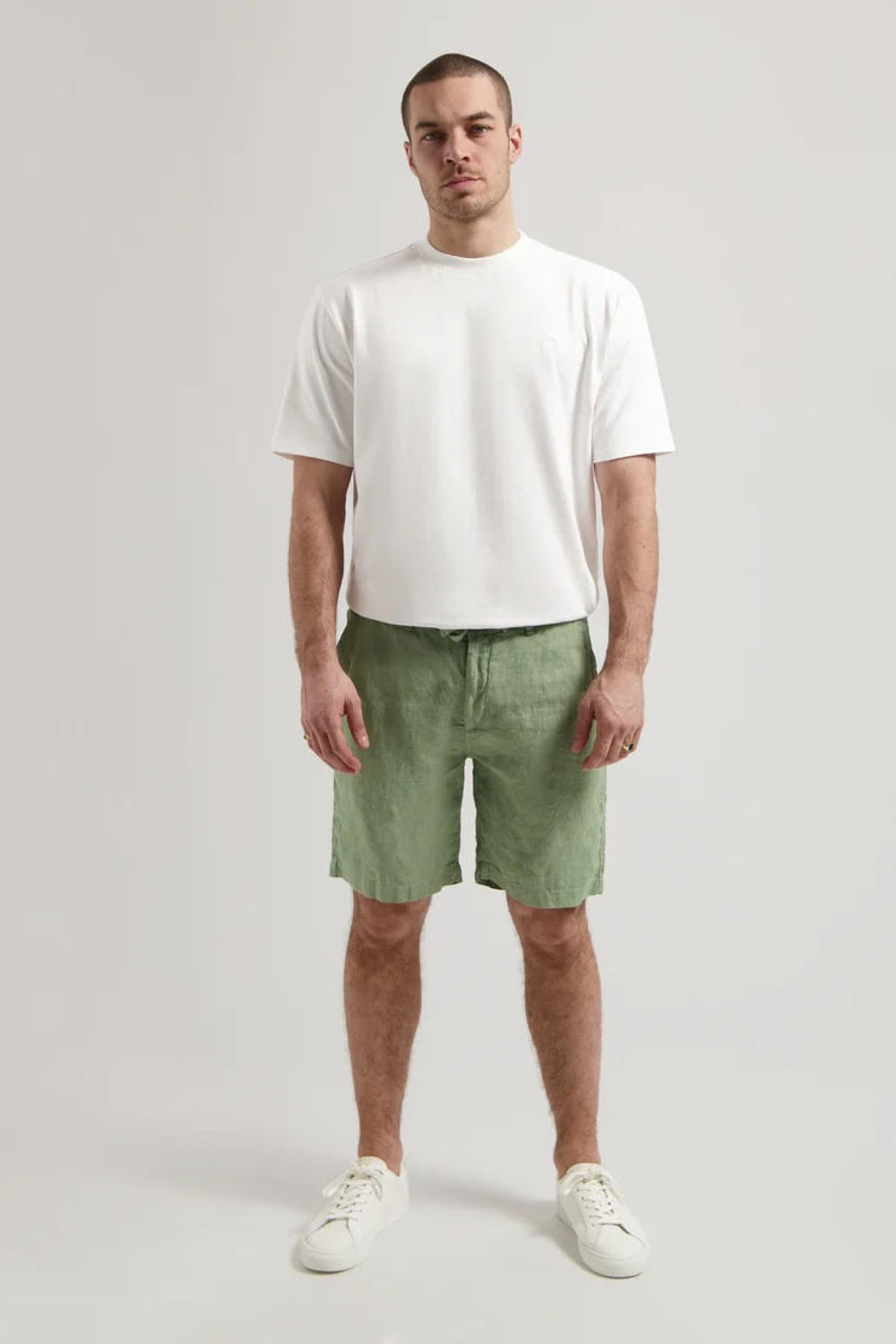 dstrezzed short en lin kaki logan