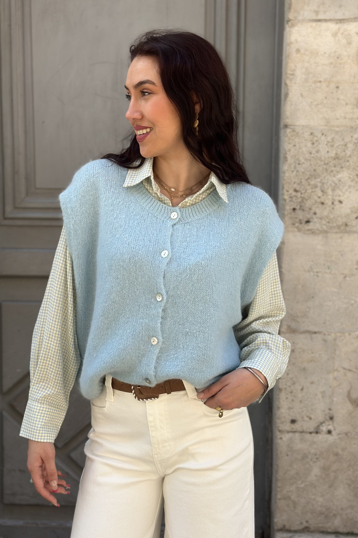 Gilet sans manches alpaga avec boutons nacrés bleu clair