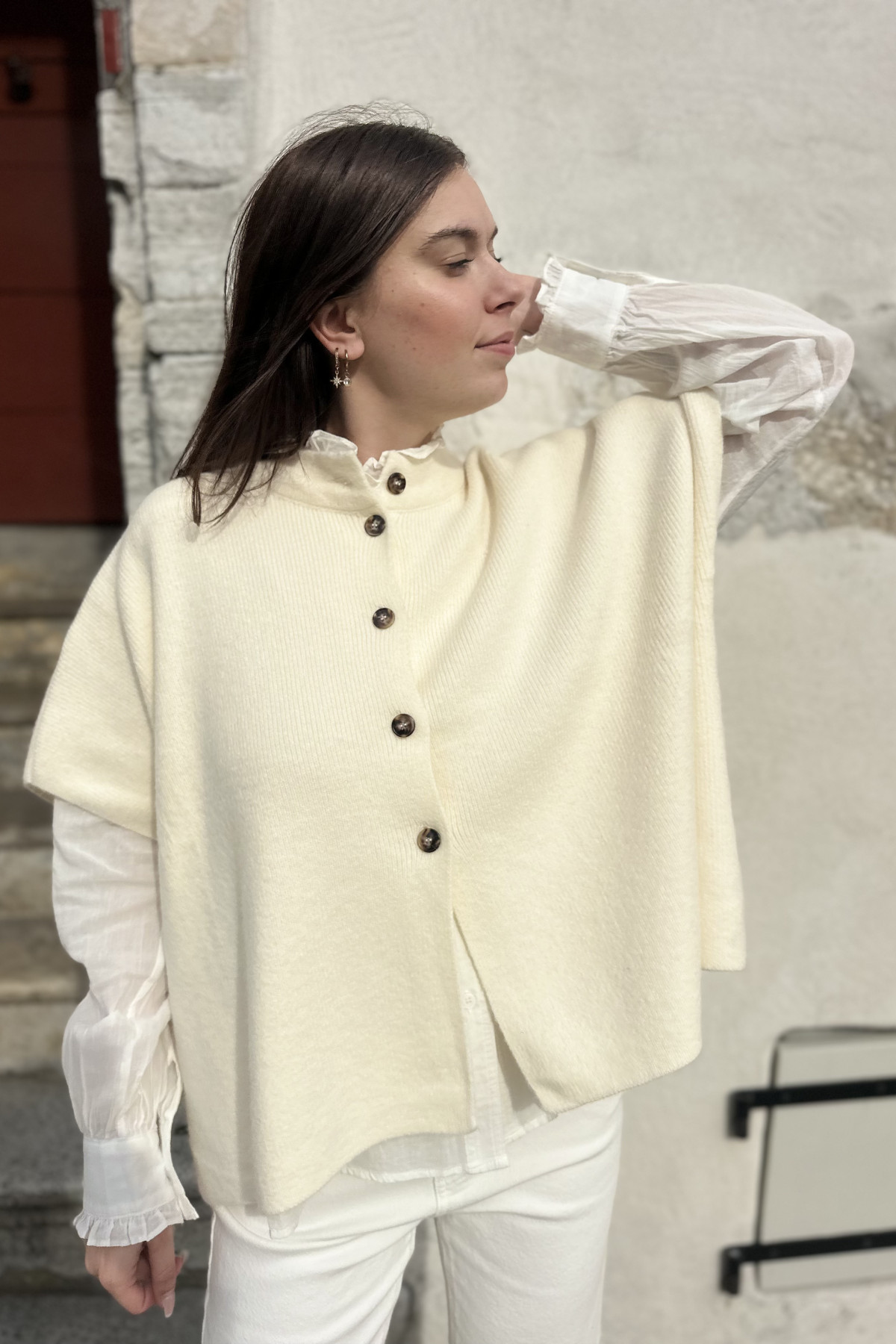 GILET SANS MANCHES COL ROND AVEC BOUTONS OVERSIZE 224