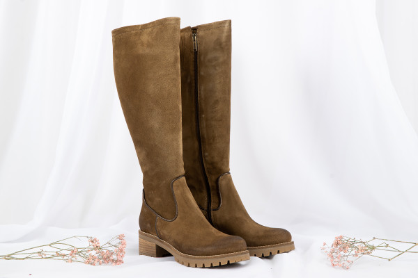 MINKA BOTTES FALCONE