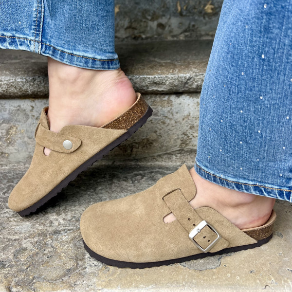 OTHER AND STEP MULES FIJI MUSHROOM 