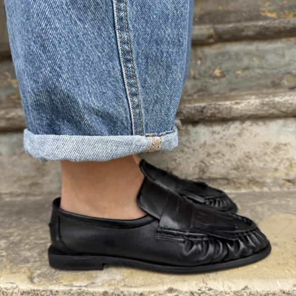 pavement mocassin paelmira fringle black