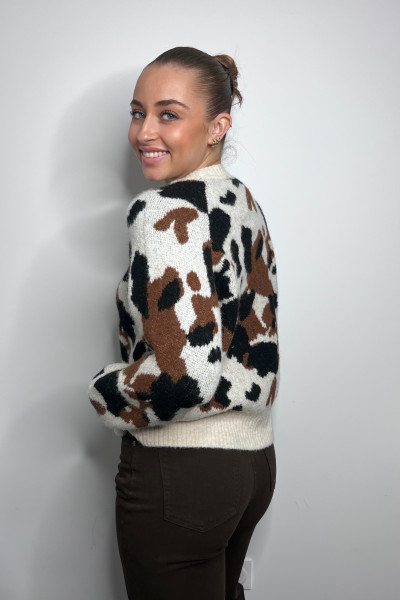 pull b young motif vache omea 20818177