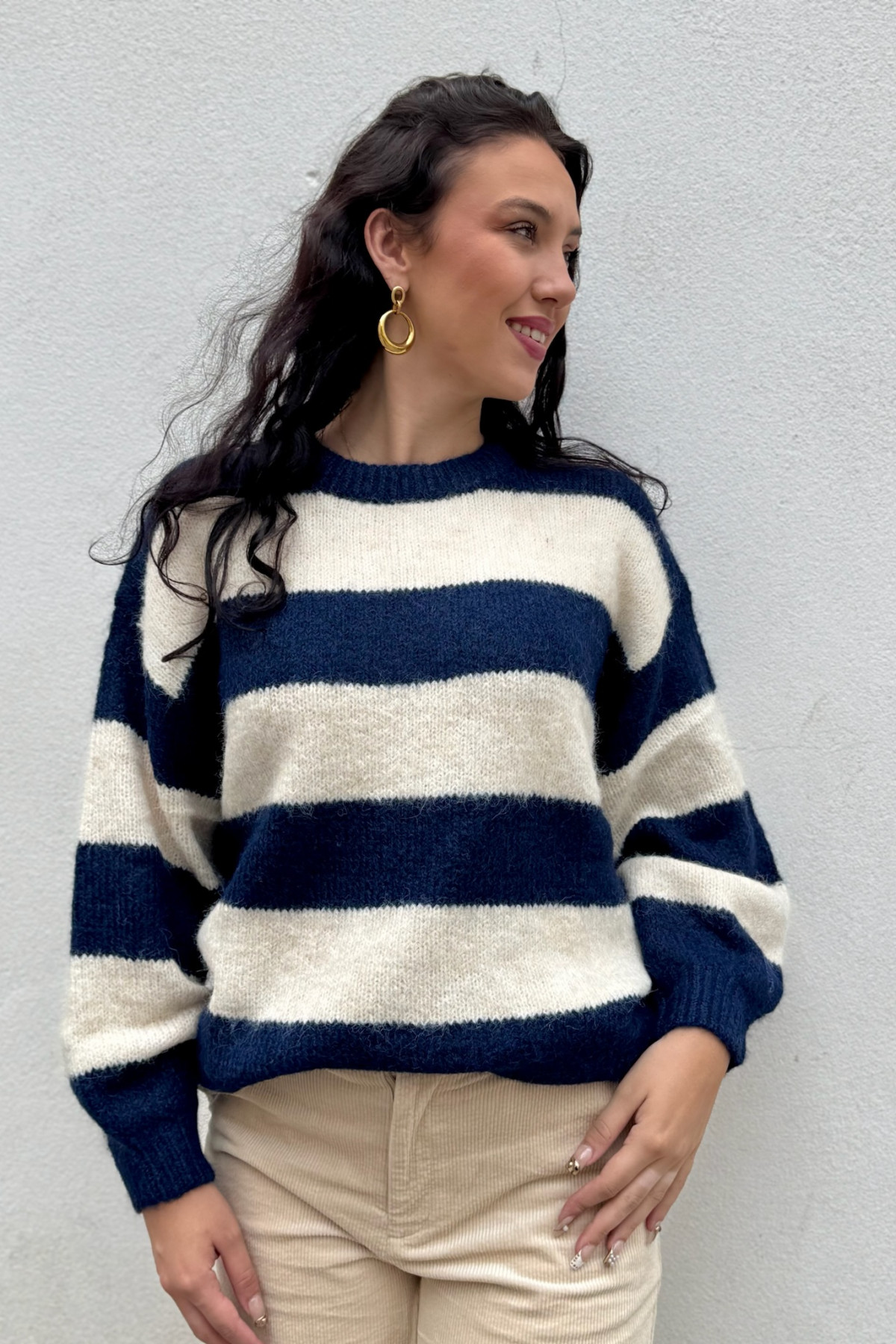 Pull ICHI oversize rayé bleu marine et écru Dayana 