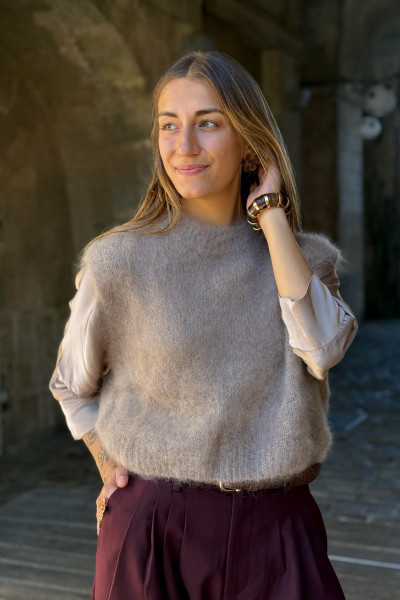pull sans manches en mohair intuition taupe