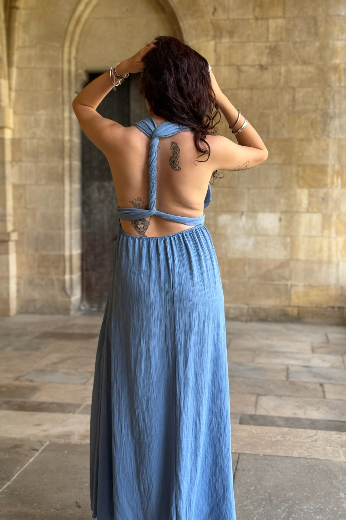 Robe longue bleu taille unique dos nu avec liens à nouer 