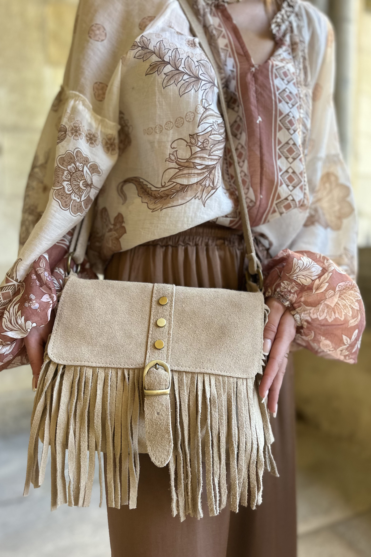 Sac à bandoulière petit format en daim avec franges