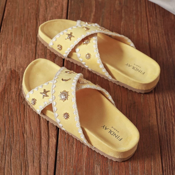 SANDALES 2 BRIDES BRELOQUES COQUILLAGES