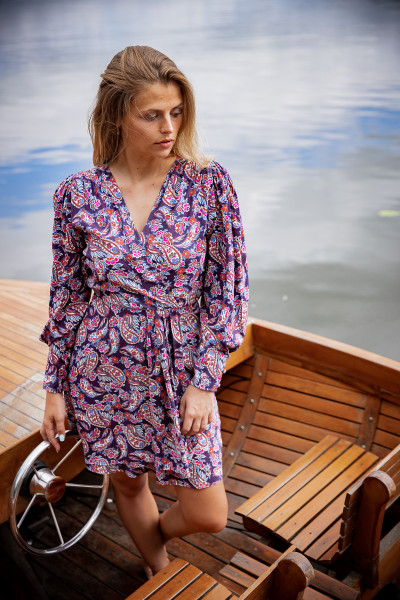 SUNCOO ROBE CELYNE COURTE IMPRIME CACHEMIRE ROUGE VIOLET