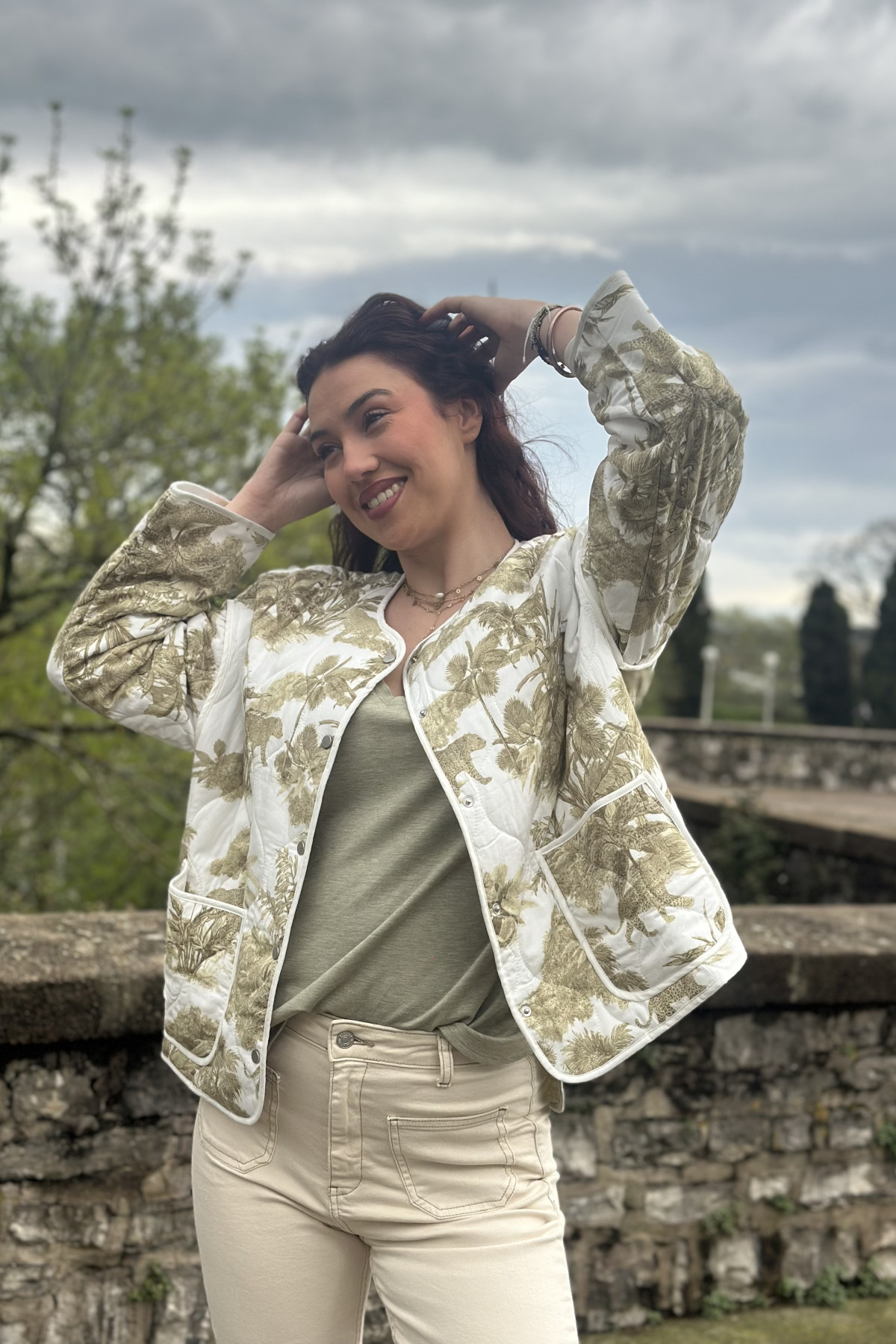 veste cream matelassé imprimé jungle kaki et blanc mi saison