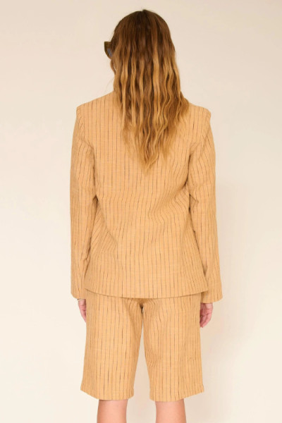 Veste - VASSILI-NUTS mkt studio